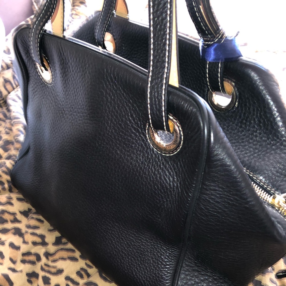 New Dooney & Bourke Black Pebbled Leather satchel bag Handbag
